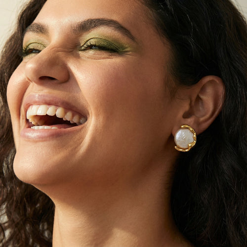 Alba Pearl Studs