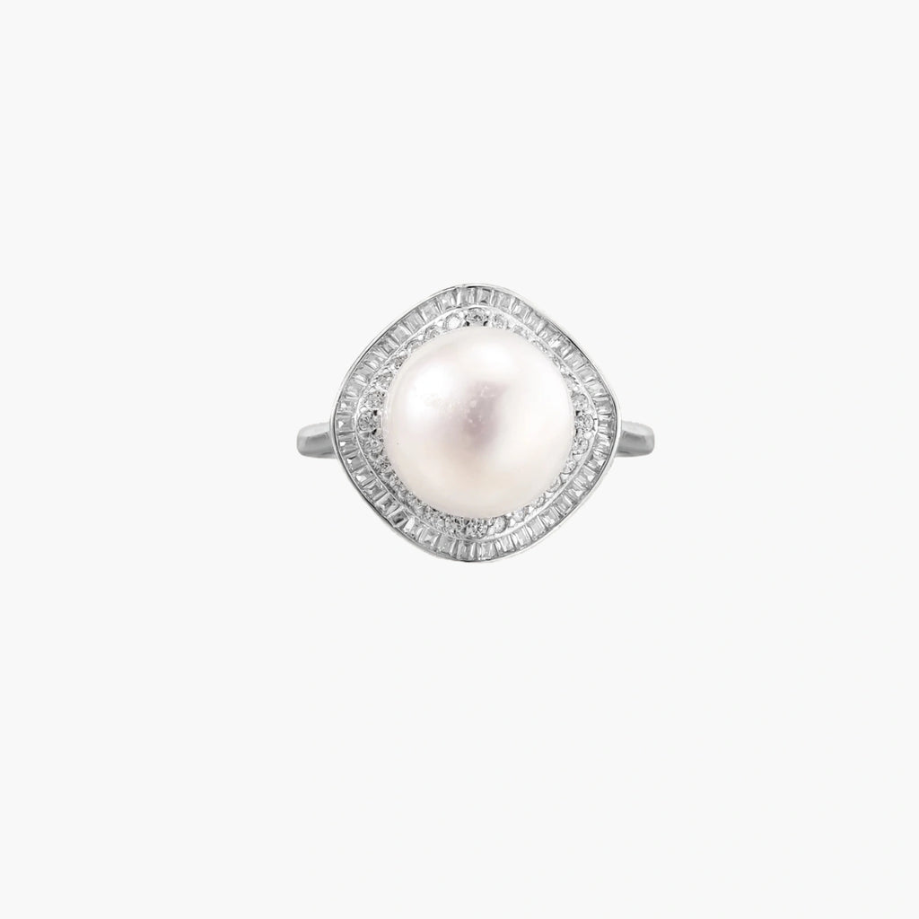Rhodium-plated silver ring with round pearl center, double halo of baguette and round crystals forming cushion shape